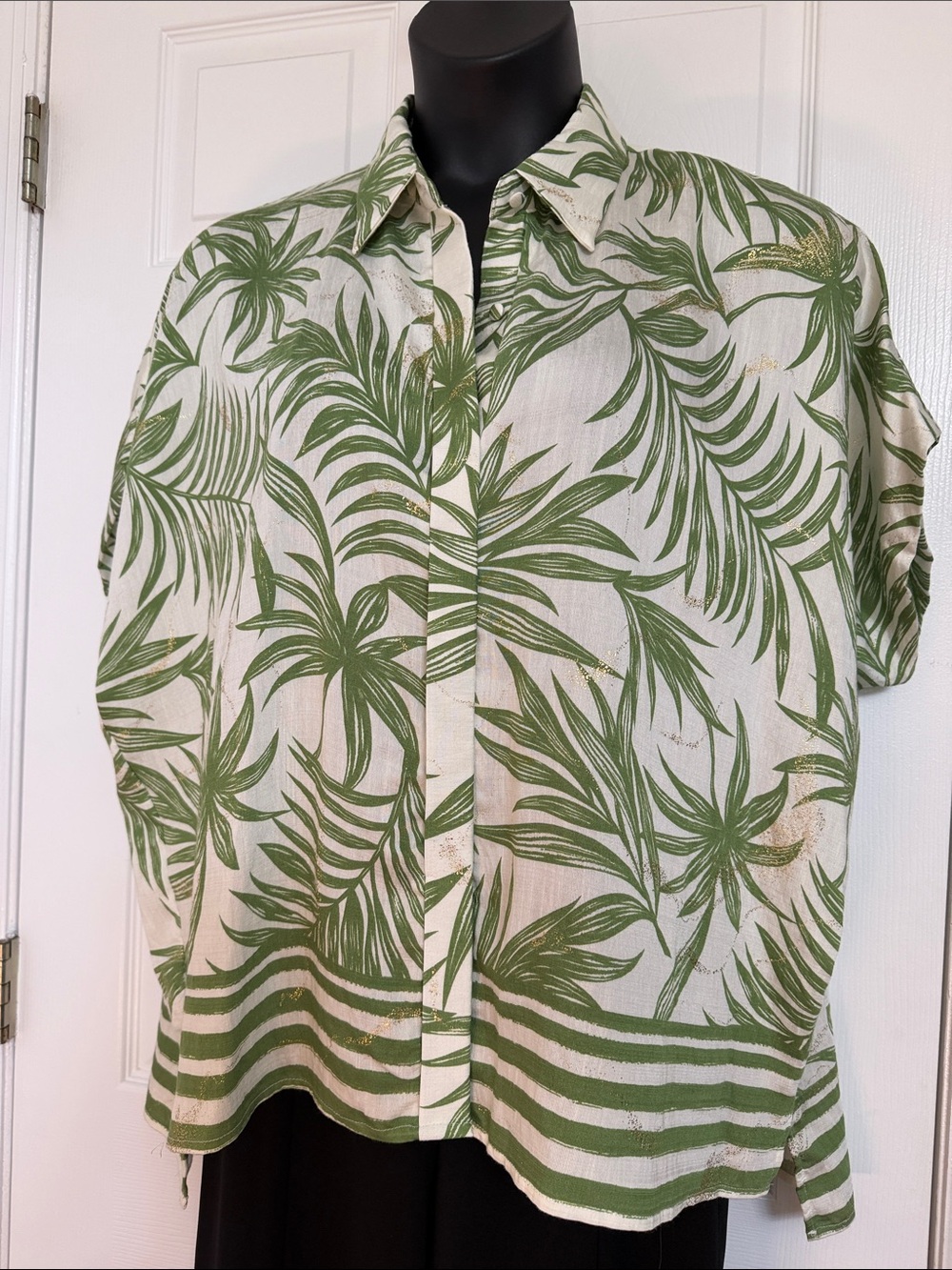 Umgee Cream Button-Down Shirt with Green Palm Print
